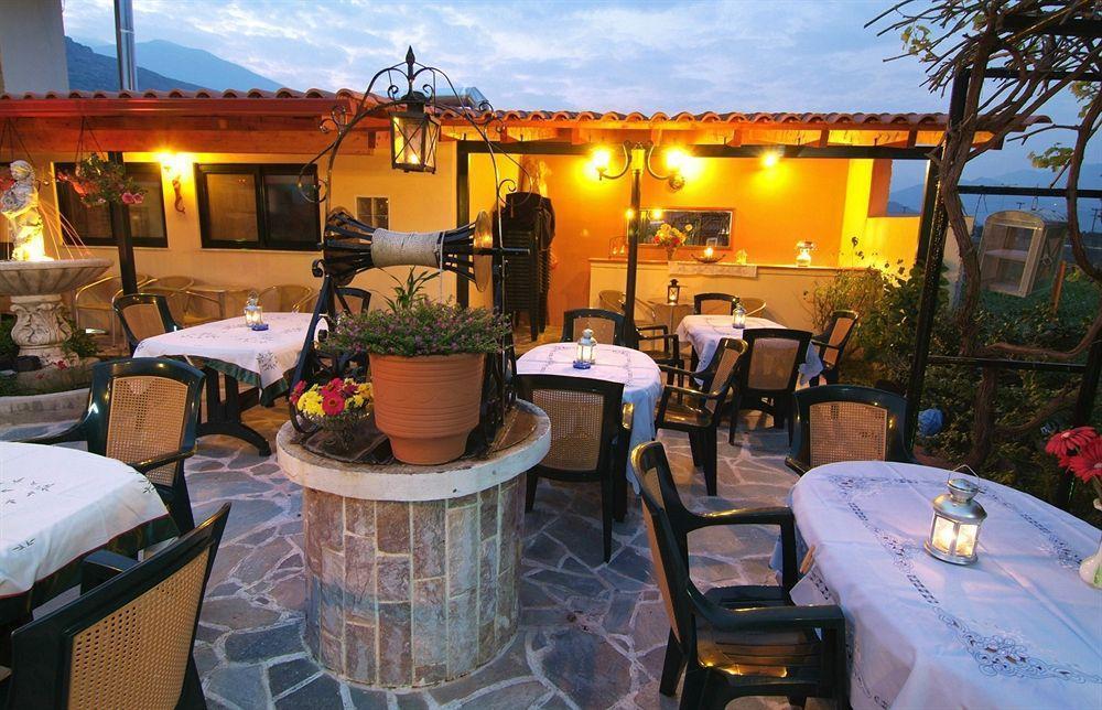 Kelari Studios Amfissa Restaurang bild